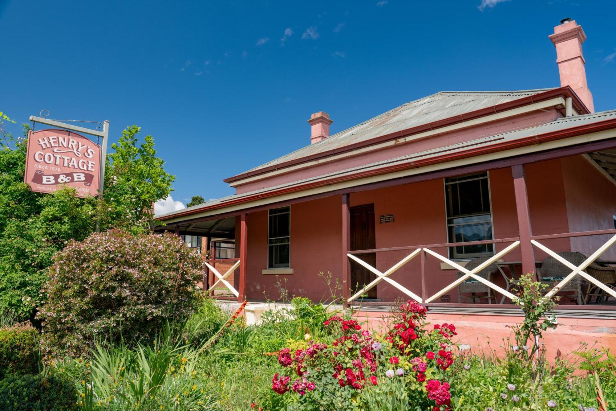 The Henry Parkes Tenterfield Exterior photo